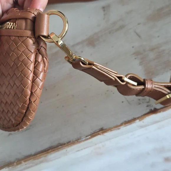 Quince Italian Leather Handwoven Sling Bag In Cognac - Picture 5 of 9